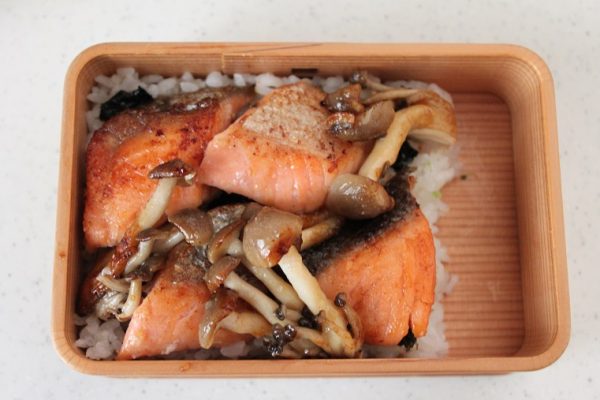 お弁当の詰め方