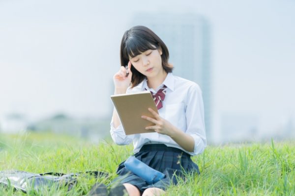 女子学生