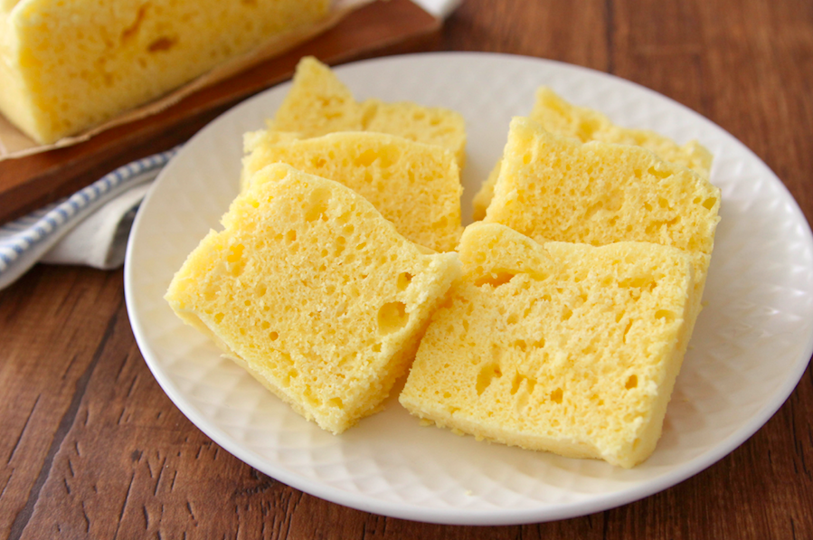 レンジ＋材料少しで簡単♪作り置きOKの「塩ヨーグルト蒸しパン」