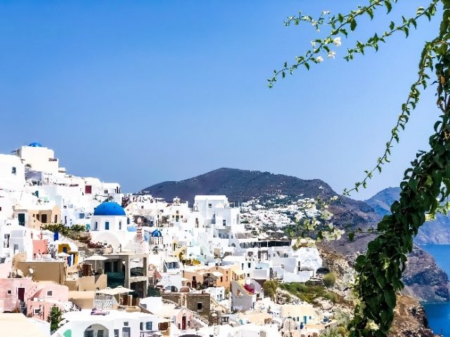人生で1度は訪れたい憧れの地!サントリーニ島で迎えた絶景朝時間