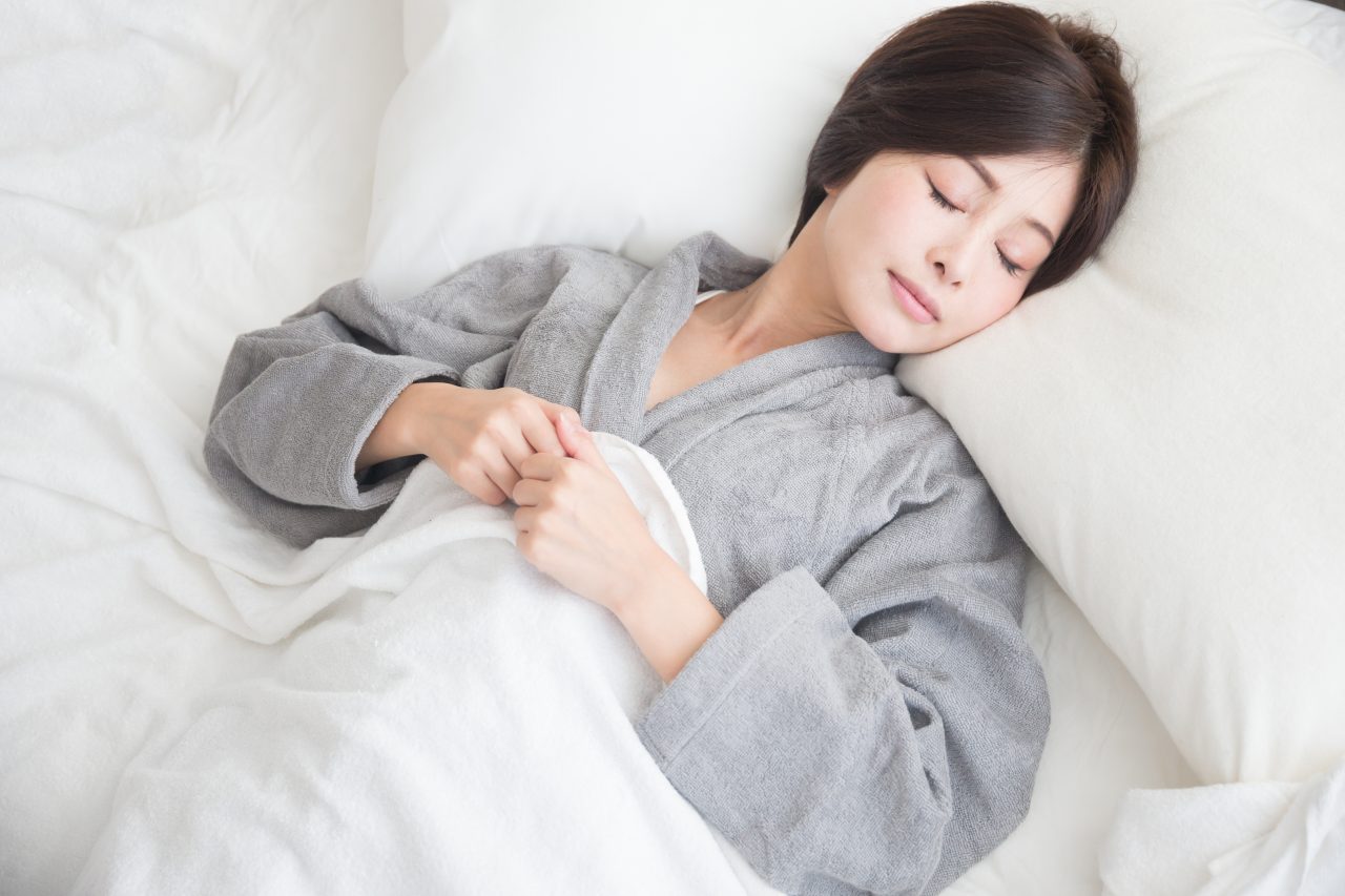 寒さで寝つけない…を解決！秋冬に快眠するためのポイントとは