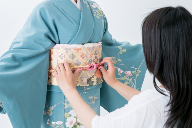 「着付け」を英語で言うと？