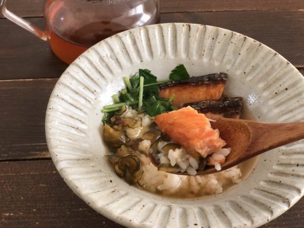 寒さで悪化する生理痛対策に◎お手軽「焼き鮭のだし茶漬け」