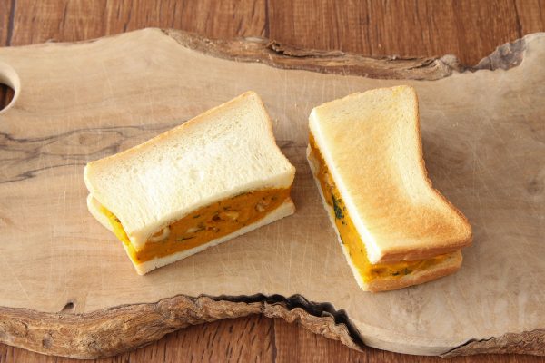 作り置きOK！万能「濃厚かぼちゃクリーム」の朝食サンドイッチ