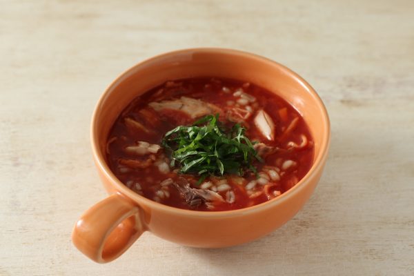 旨味たっぷり♪もち麦入りサバ缶ミネストローネ