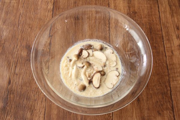 朝7分で完成!余りご飯+レンジで簡単「きのこクリームリゾット」