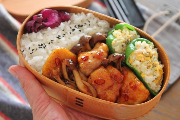 甘辛たれが絶品!「きのこチキン南蛮」と「ポテトタルタル」の2品弁当