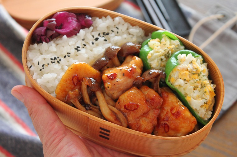 ごはんがすすむ！「きのこチキン南蛮」と「ポテトタルタル」の2品弁当