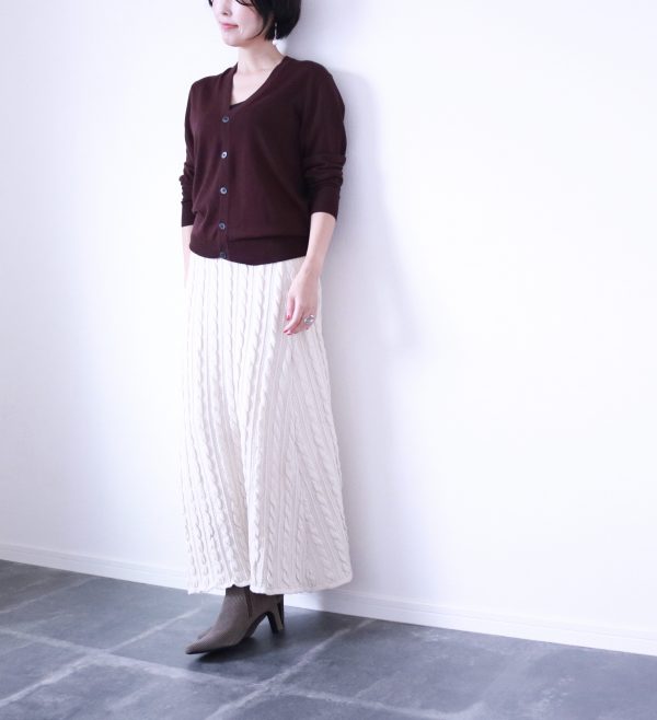欲しい色が見つかる!女子が着回す「UNIQLOのメンズニット」コーデ