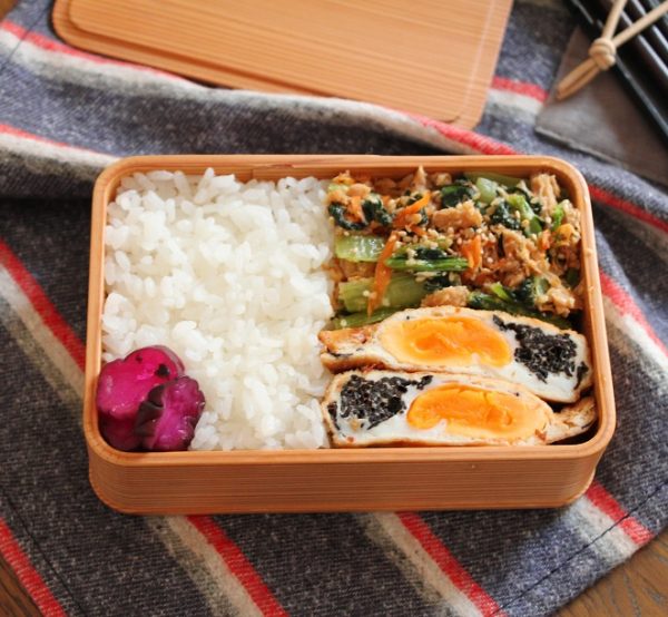 地味うま!ご飯が進む「卵とひじきの袋煮」「小松菜ツナマヨ炒め」2品弁当