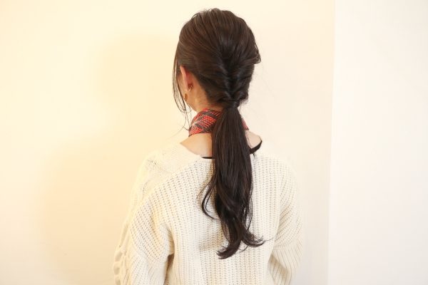 くるりんぱで簡単！ふんわり優しげな編みおろしヘアアレンジ