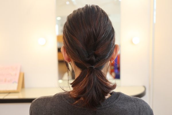 くるりんぱ2回でこなれ感UP!「ひとつ結び」簡単アレンジ術