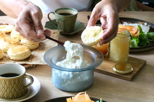 オシャレな英国風朝食から始まるわたしの朝時間♪ふわっ！サクッ！「プレーンスコーン」の作り方