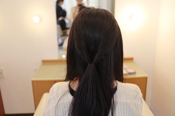 くるりんぱで簡単!ふんわり優しげな編みおろしヘアアレンジ