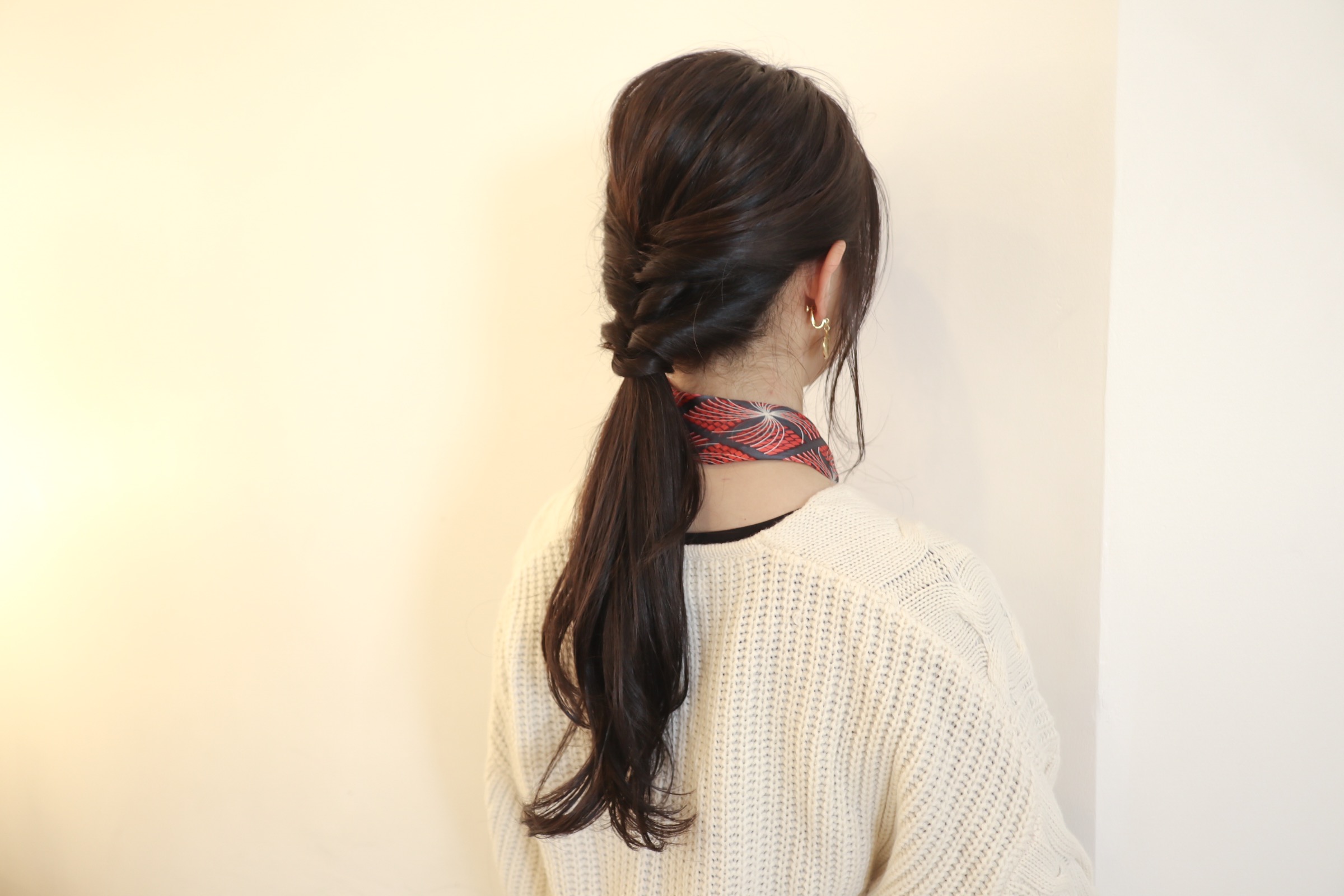 くるりんぱ3回で完成！「ふんわり優しげ」編みおろしヘアアレンジ♪