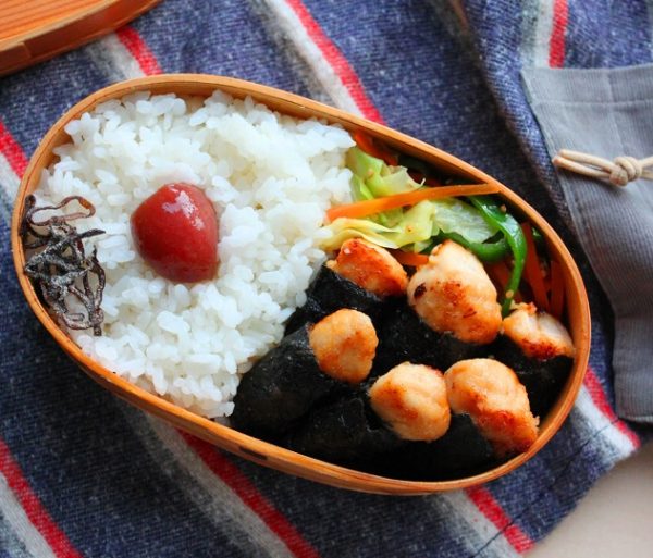 ワンボウルで時短簡単！「のり巻きチキン」「レンジナムル」2品弁当