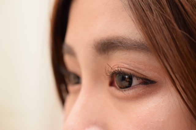 時短で目元ぱっちり！プロが教える簡単「ワンカラーグラデーション」術