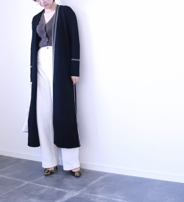 秋冬は白が使える！UniqloUで大人気「カーブパンツ」着回しコーデ