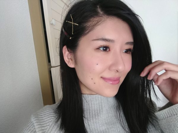 「ゴールドピン」を使ったヘアアレンジ
