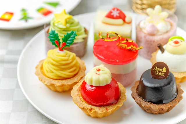 市販品を使って簡単アレンジ！手作り「クリスマスケーキ」アイデア