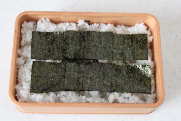 2品弁当の詰め方プロセス