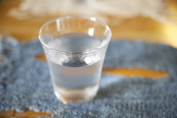 水