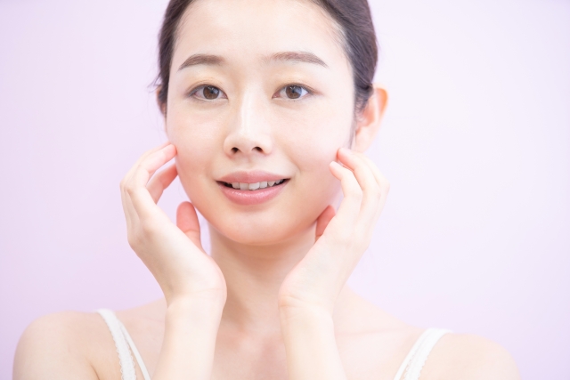 乾燥に負けない！もっちり肌をキープする「冬の夜習慣」2つ