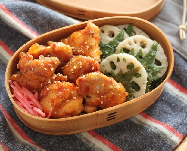 フライパンで簡単！「鶏のピリ辛照り焼き」「大葉れんこん」2品弁当