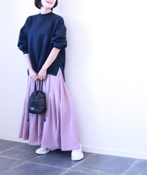 長め丈なら3シーズン活躍!「きれい色スカート」着回し