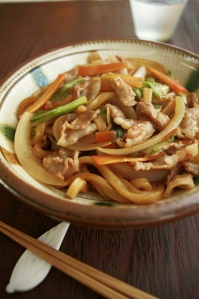 使わないのはもったいない!「冷凍うどん」で10分蒸し焼きうどん♪ by :ヤミー(清水美紀)さん