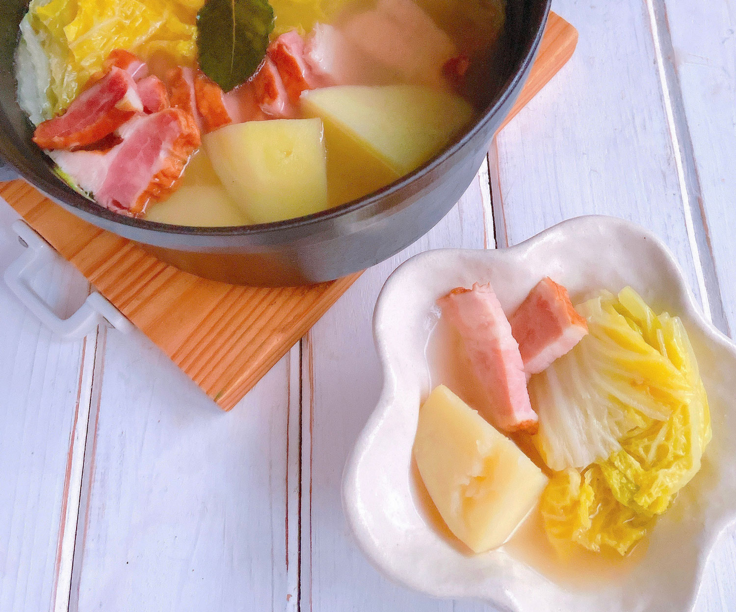 朝は温め直すだけ！簡単おいしい「白菜ポトフ」の作り置き