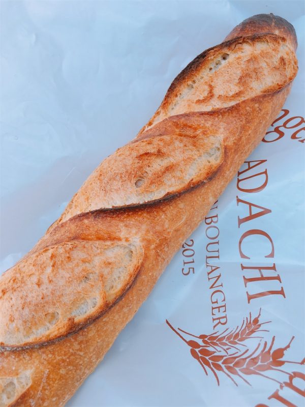 【横浜・センター南】ハード系のパンが最高に美味!「ブーランジェリーパティスリートレトゥールアダチ」