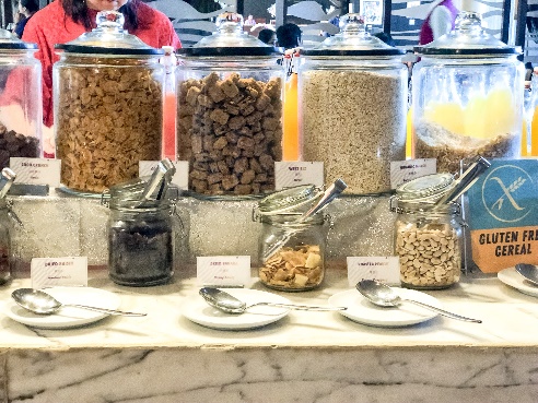【バリ島の旅の朝】朝カフェ天国「プルマン」で楽しむ高級ホテル朝食♪