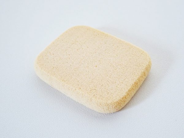 きれいなファンデーションスポンジ