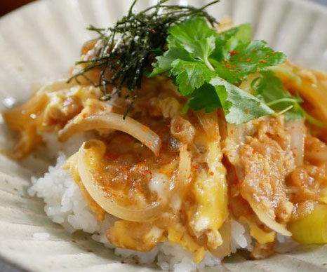 天かす＋卵で簡単おいしい！コスパ抜群「たぬき丼」