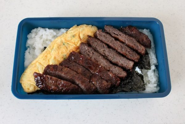 2品弁当の詰め方プロセス