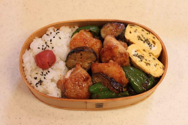 2品弁当の詰め方プロセス