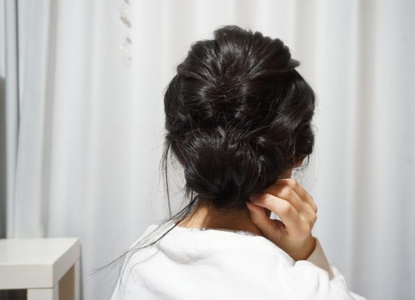 「大人可愛い」ヘアアレンジの作り方