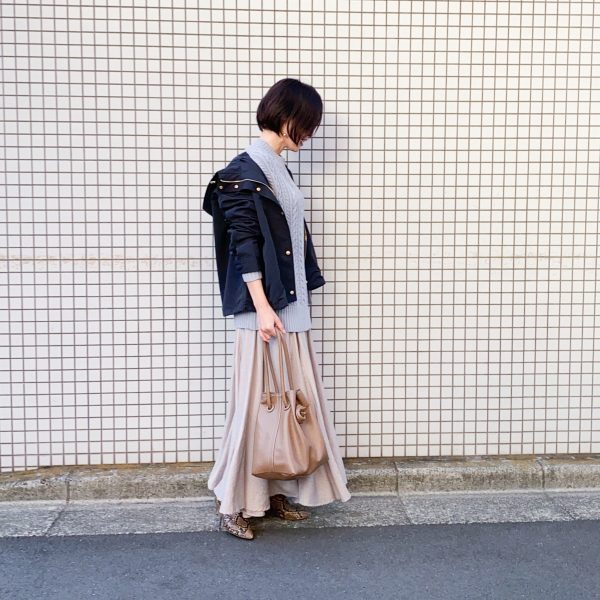 GUマウンテンパーカコーデ