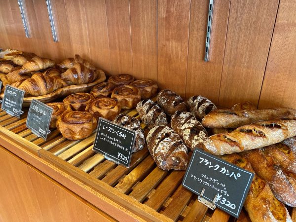 【東京・竹ノ塚のパン屋】甘じょっぱい“アンチョビクロワッサン”が美味しすぎ!「市東製作所」