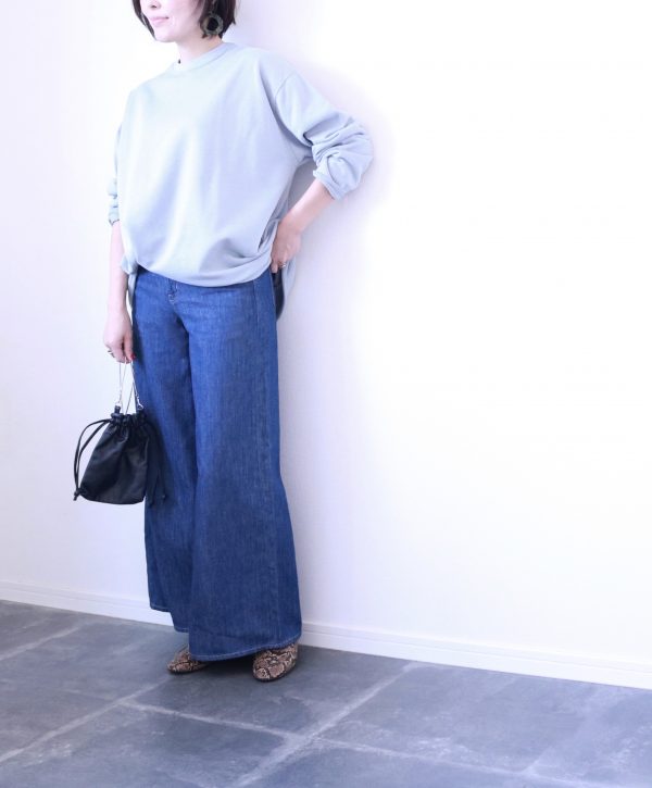1本でマンネリ打破！UNIQLO「ハイライズスーパーワイドジーンズ」着回しコーデ