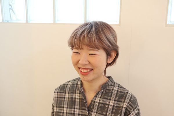 たった3分で簡単!カールアイロンを使った「ふんわり前髪」