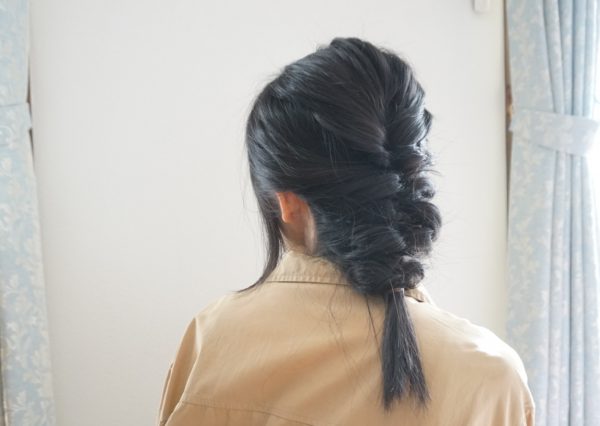 編み下ろし風ヘアアレンジ