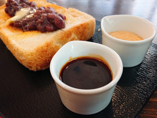 【京都】レトロ建築の老舗店で楽しむ「あんバタートースト」♪@甘味茶屋 京 梅園