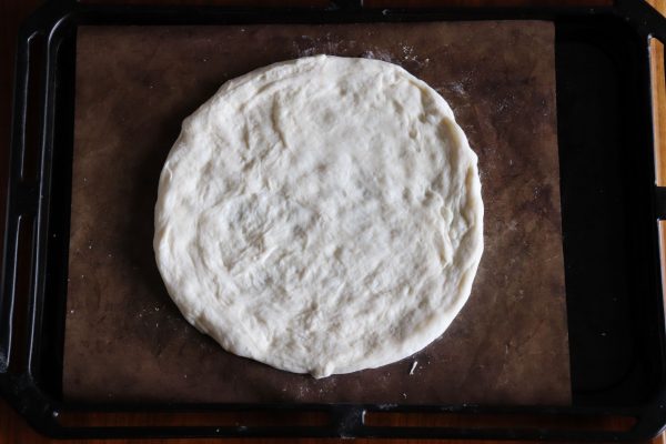 お店の味をおうちで!誰が作っても簡単おいしい「こねないピザ」生地