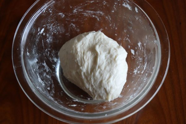 お店の味をおうちで!誰が作っても簡単おいしい「こねないピザ」生地