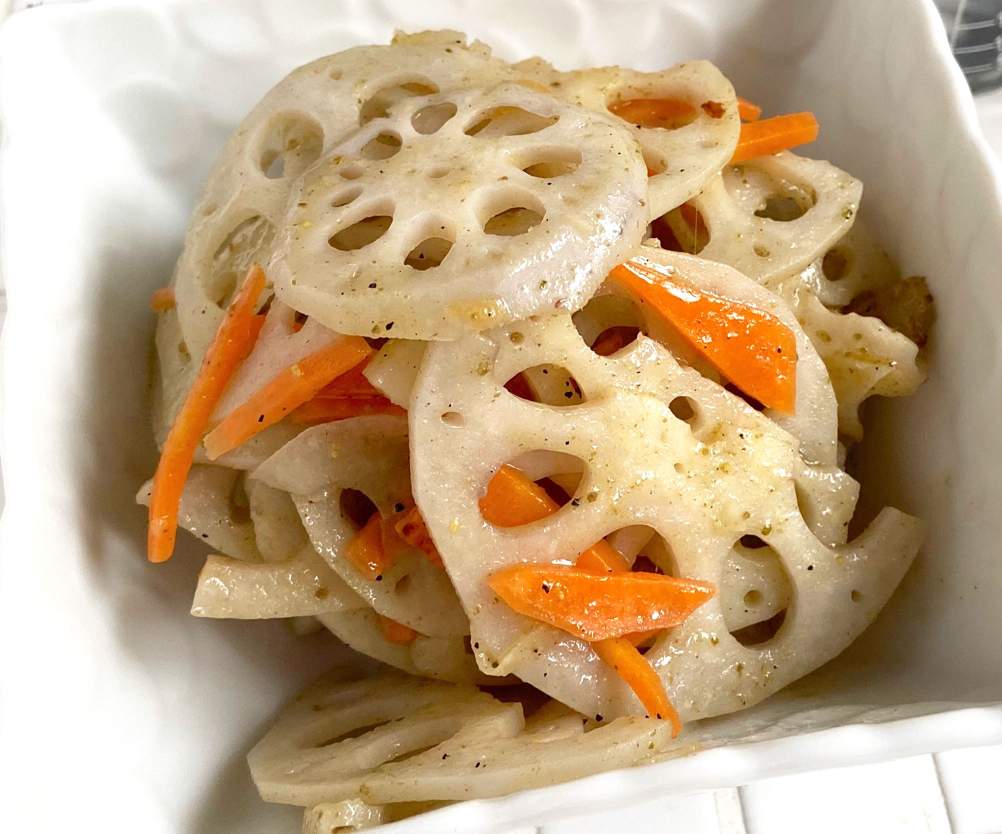 山椒がぴりっ♪ご飯がすすむ簡単作り置き「れんこん塩きんぴら」