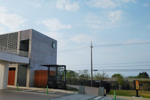 沖縄スタバからの観光地の現在