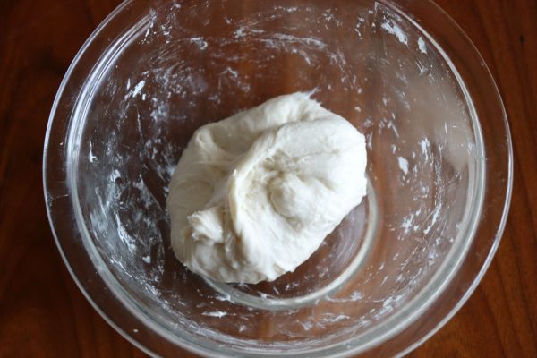 お店の味をおうちで!誰が作っても簡単おいしい「こねないピザ」生地