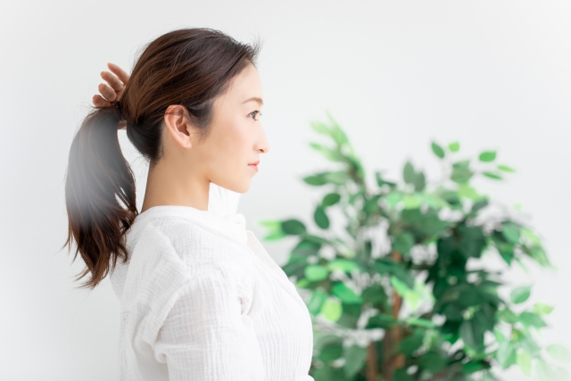 美容院に行く余裕がない朝に！フォーマル対応「華やかヘア」の作り方